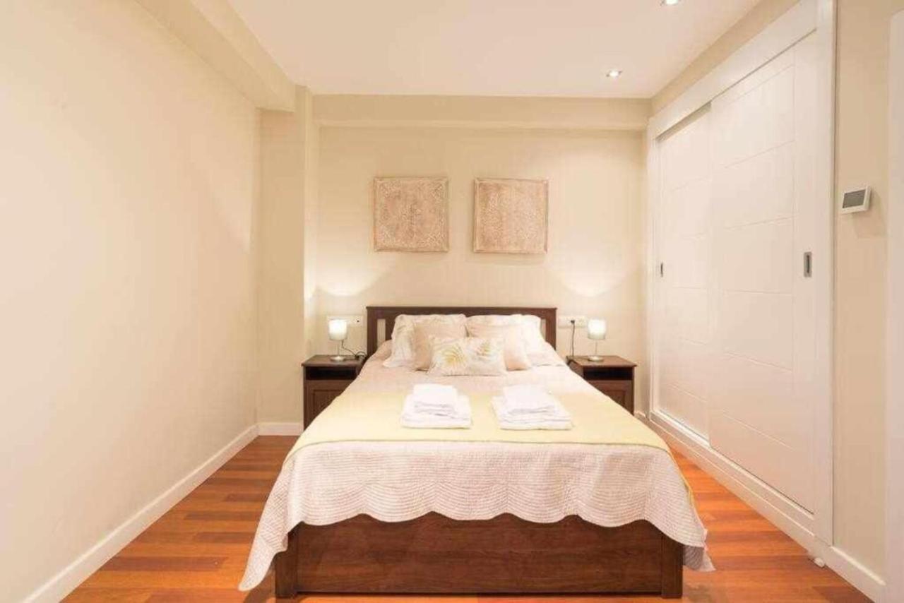 Apartamento Premium Junto A Catedral マラガ エクステリア 写真