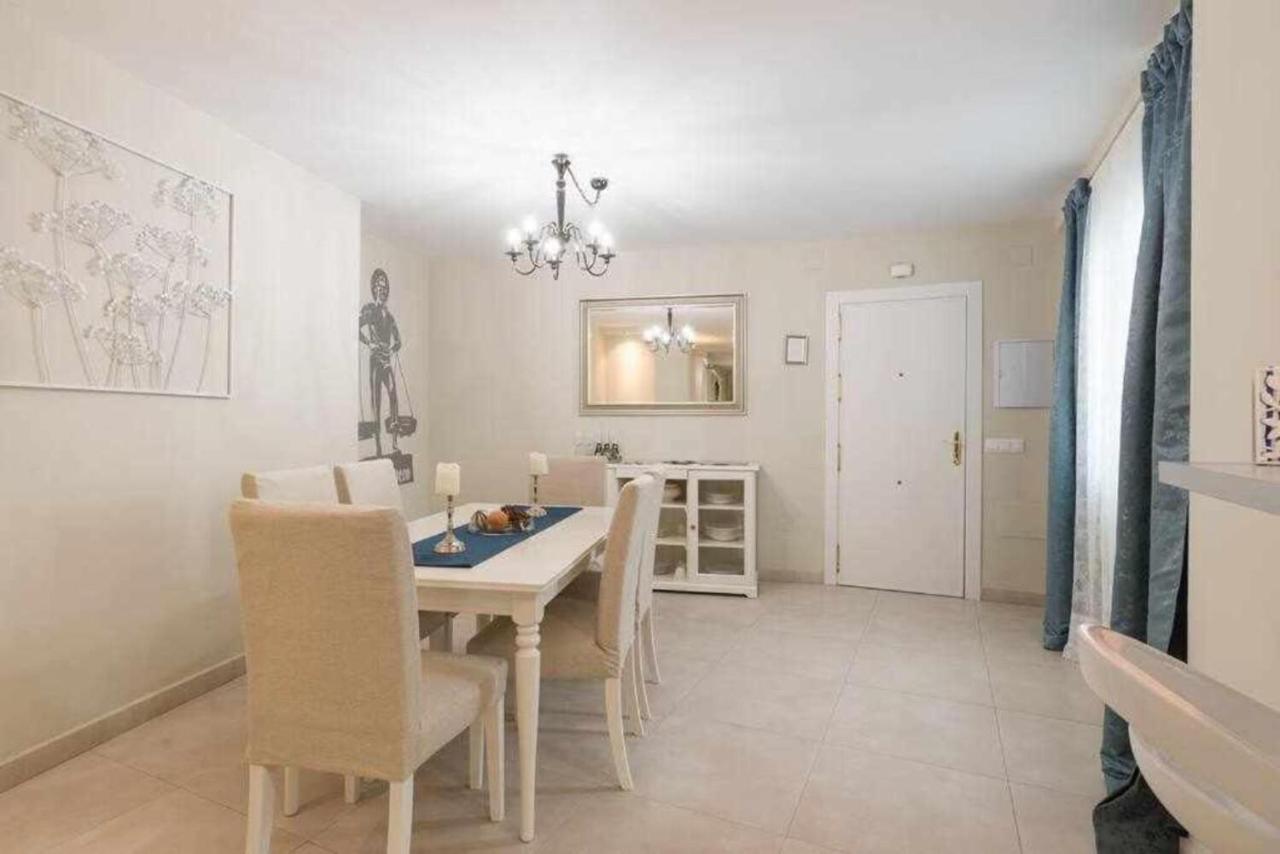 Apartamento Premium Junto A Catedral マラガ エクステリア 写真