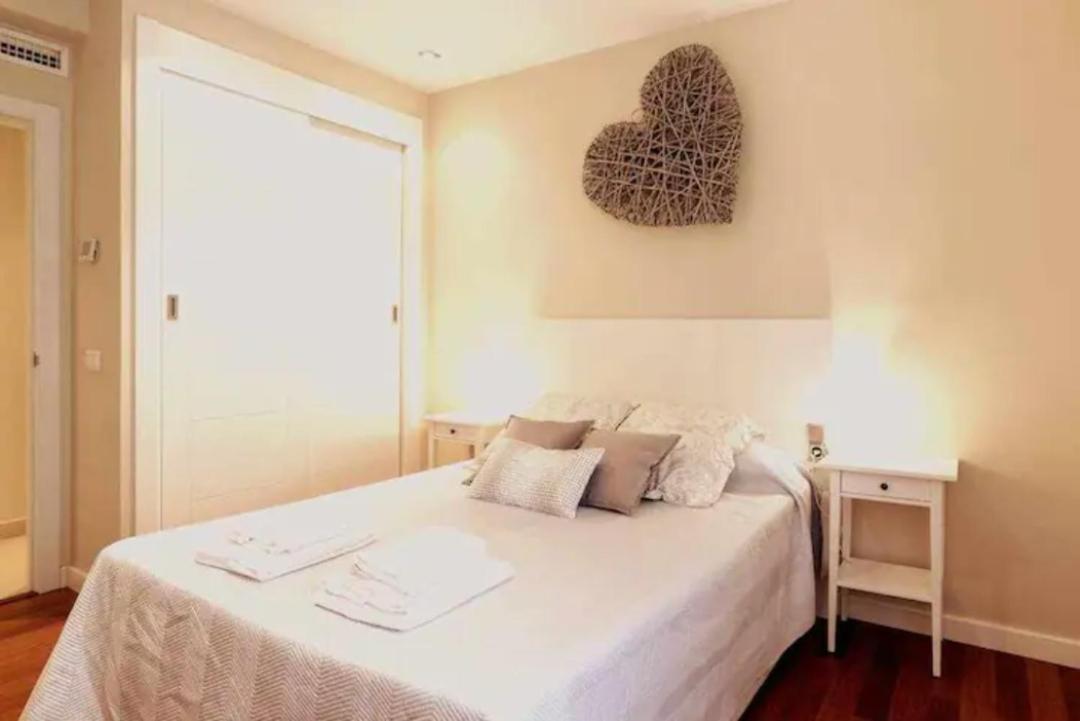 Apartamento Premium Junto A Catedral マラガ エクステリア 写真