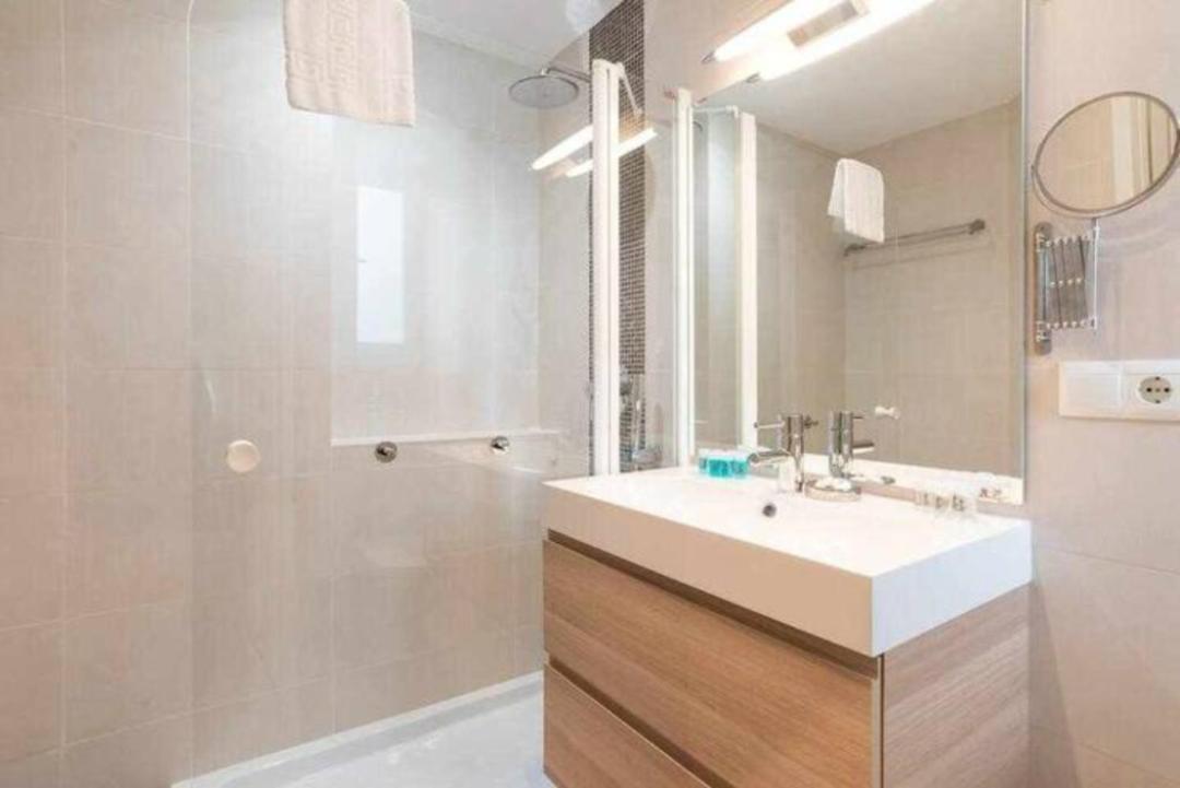 Apartamento Premium Junto A Catedral マラガ エクステリア 写真