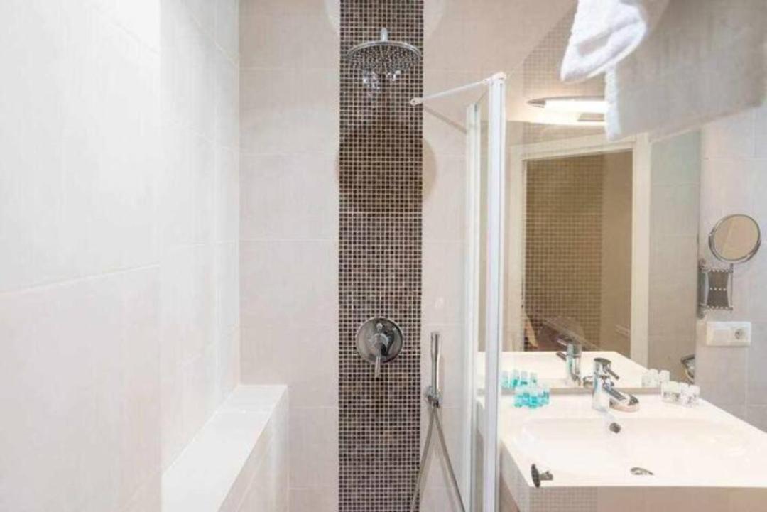 Apartamento Premium Junto A Catedral マラガ エクステリア 写真