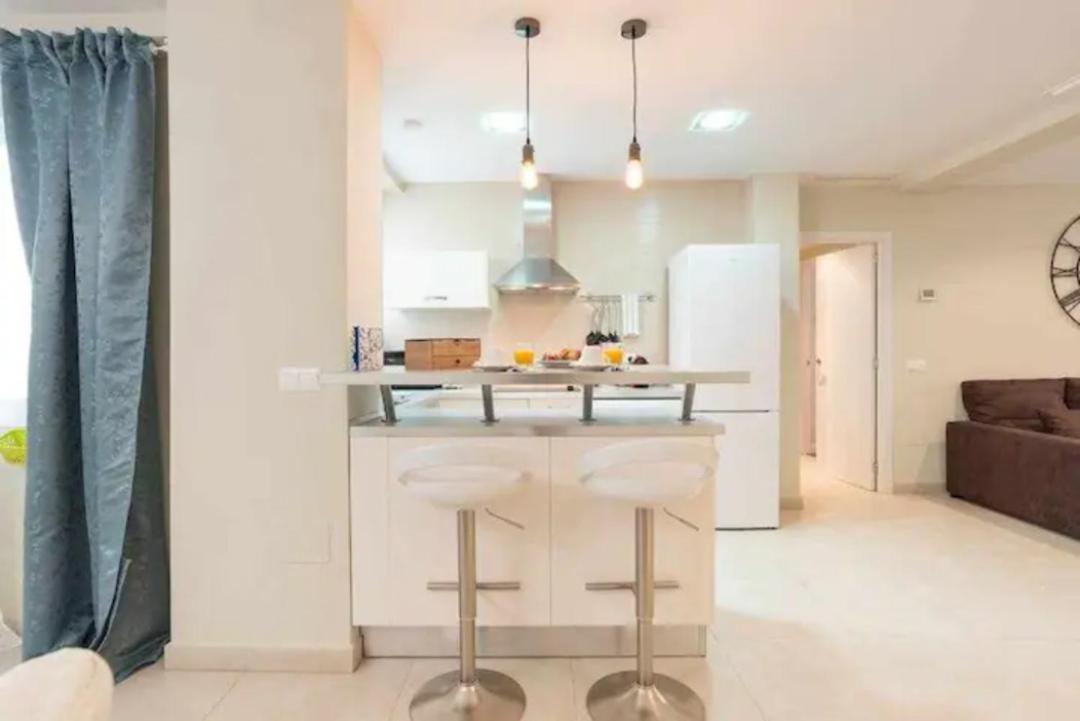 Apartamento Premium Junto A Catedral マラガ エクステリア 写真